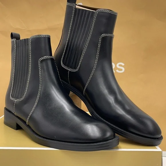 Michael Kors ELLA FLAT BOOTIE
FAUX LEATHER
49F4ELFE5L
BLACK - Picture 4 of 16